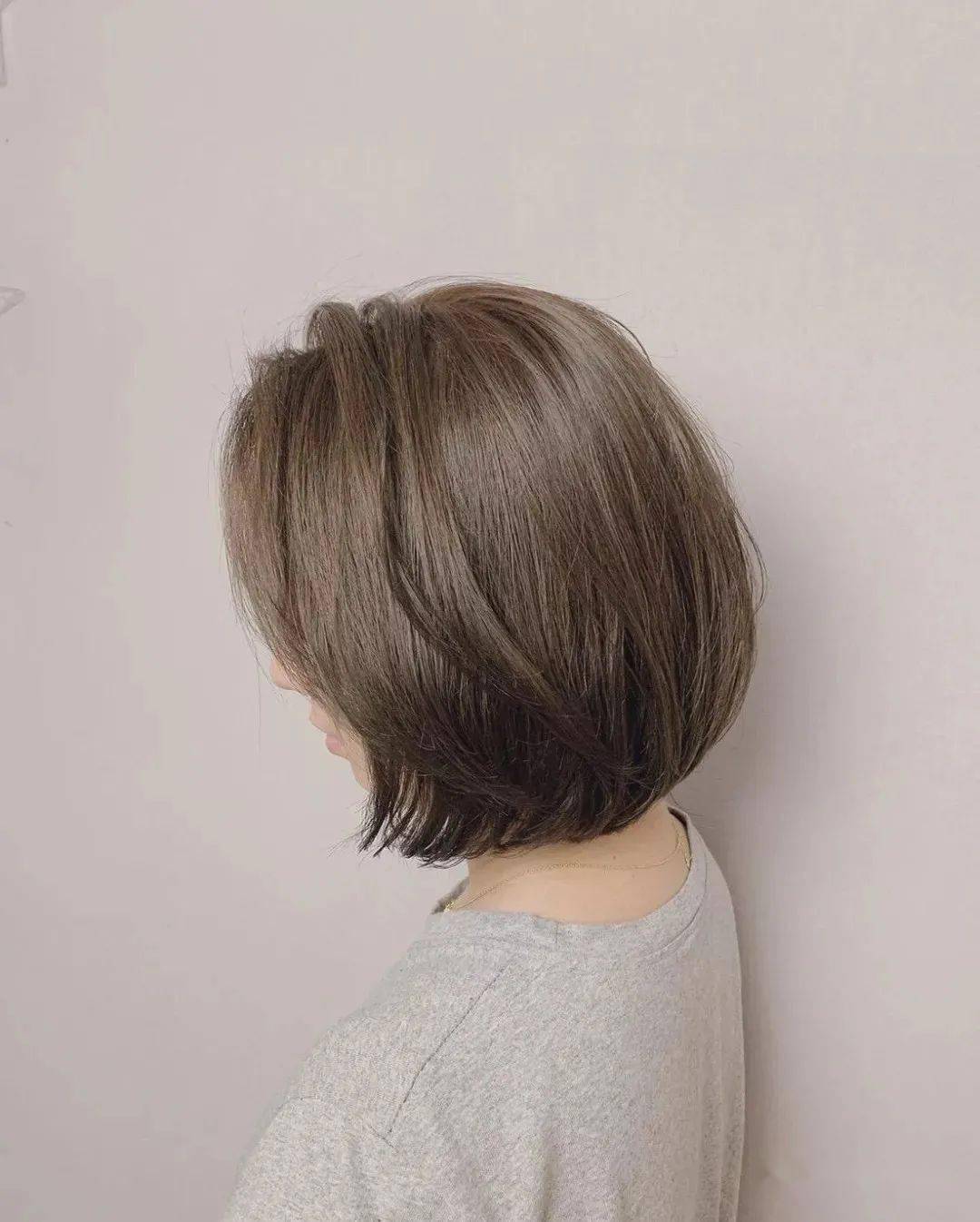 冬季发廊“大爆款发型”，时髦精必备（50款）-女生发型-条码图