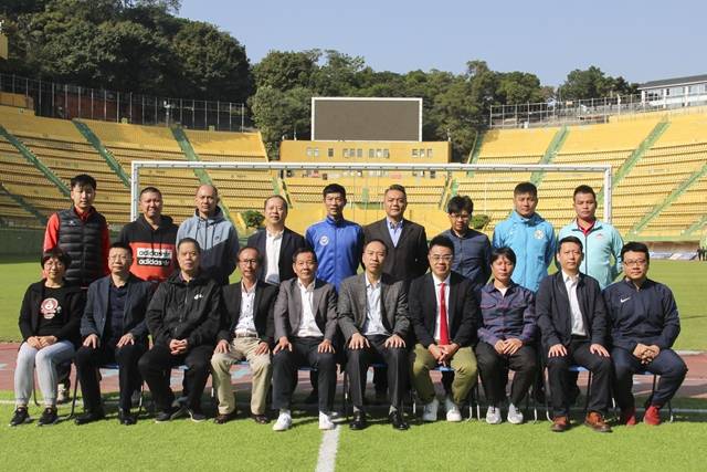 
广州市五人制足球赛正式启动 郑智任赛事代言人-乐鱼全站官网在线登录(图2)