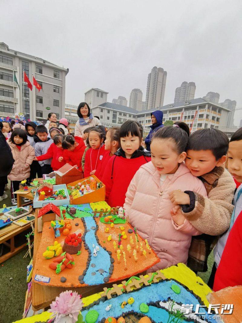 小学|带着作品走T台，长沙一小学为小创客举行专属庆典