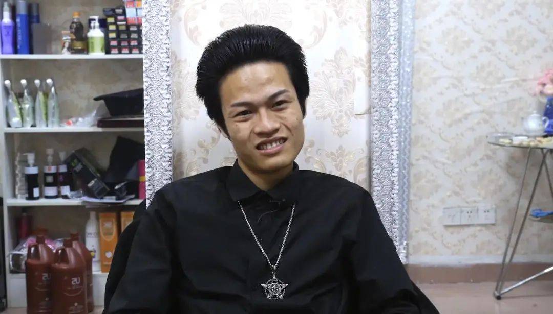 争议爆棚,近期口碑第一的国产片,竟如此猎奇