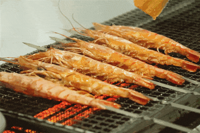 38e25886f9fe4f0ba31e16768948cb05.gif