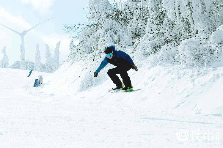 重庆室外雪场“开饭”了？八大雪场体验冰雪魅力