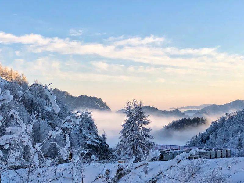 雷竞技RAYBET朋友圈已被滑雪刷屏！全中国最够劲的雪场你去过几个？(图13)