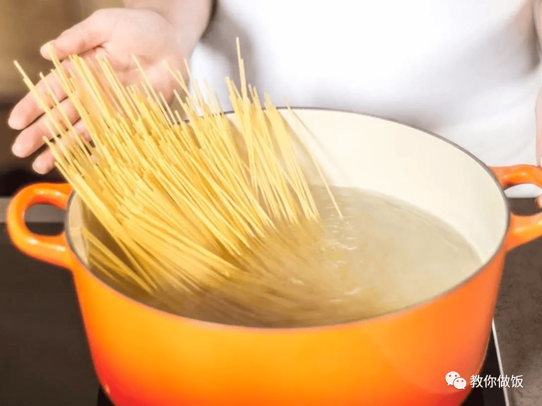面条调味酱汁的做法 fb260f3d7c054e7eabfd96f461252fc7.png