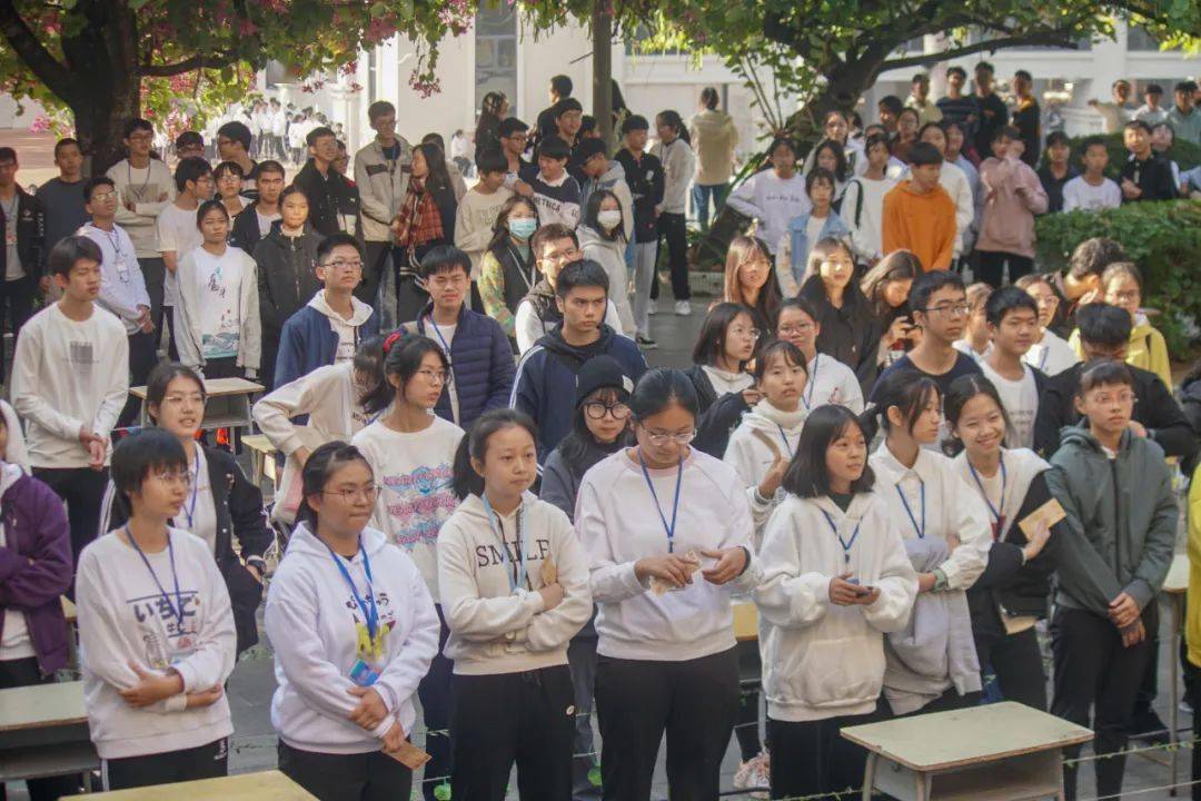 热闹现场!揭西河婆中学90华诞,今日的你格外漂亮
