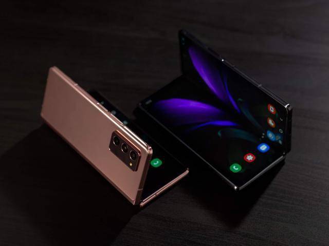 三星galaxyzfold25g享受指间极致移动办公