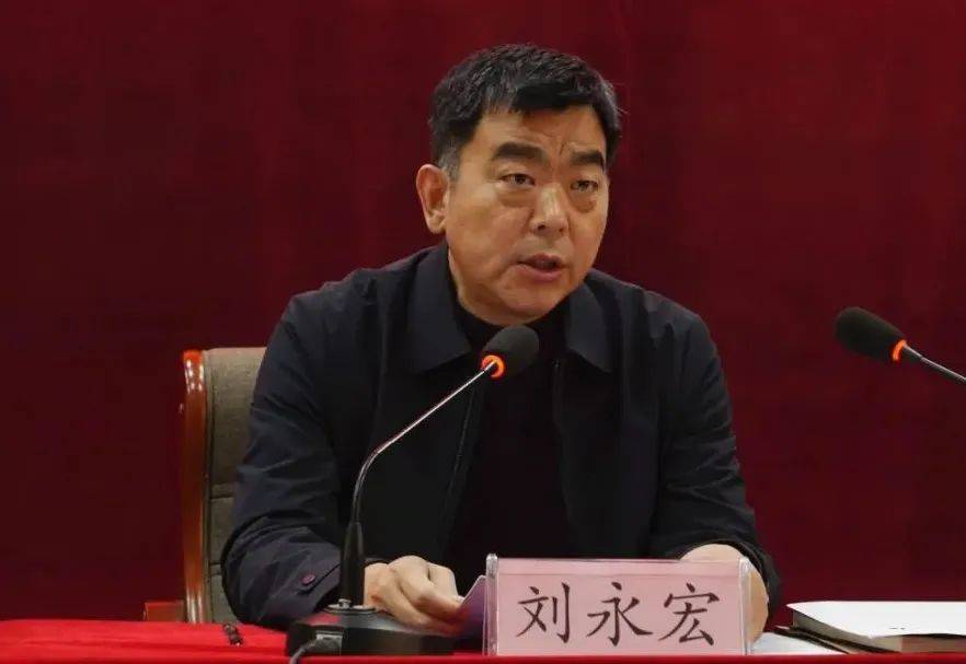 限行提示/男孩独自回家迷路 幸好遇到了他/迁西: 举行2020年"瑞兆激光