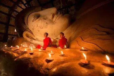 佛滔解梦，与已故友人共食肉，梦境背后的深层含义