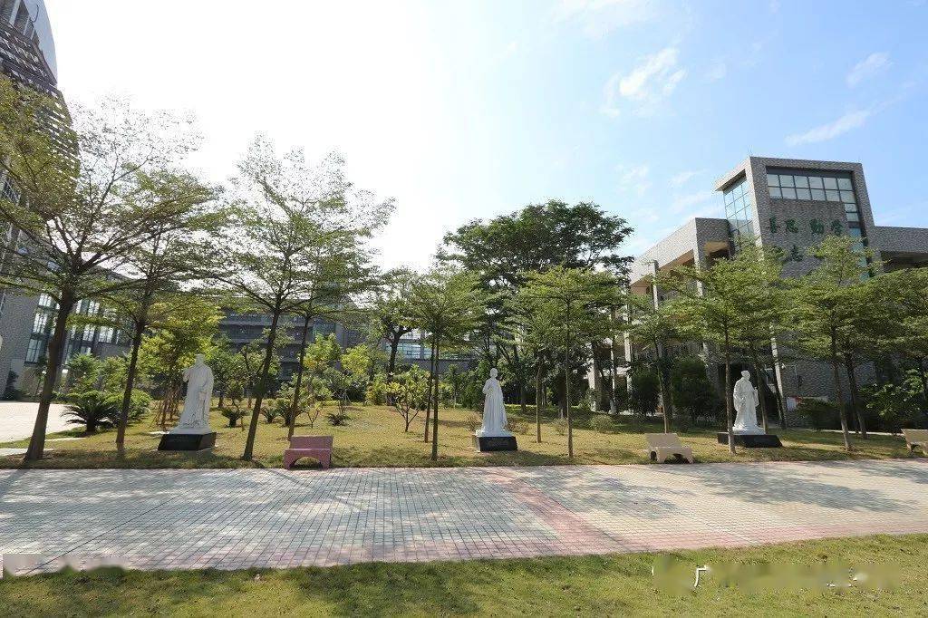 公办|【东莞职业技术学院】录取分数/学校环境,宿舍介绍!