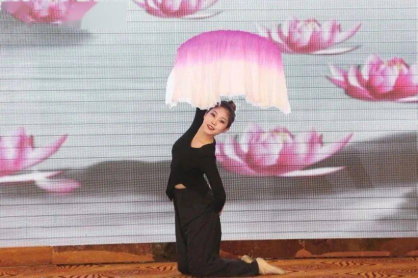 化州市2020gdp经济_化州市第一中学图片