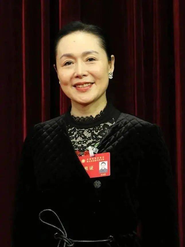 第九届副主席 (14人,按姓名笔画排序) 于魁智,著名京剧表演艺术家