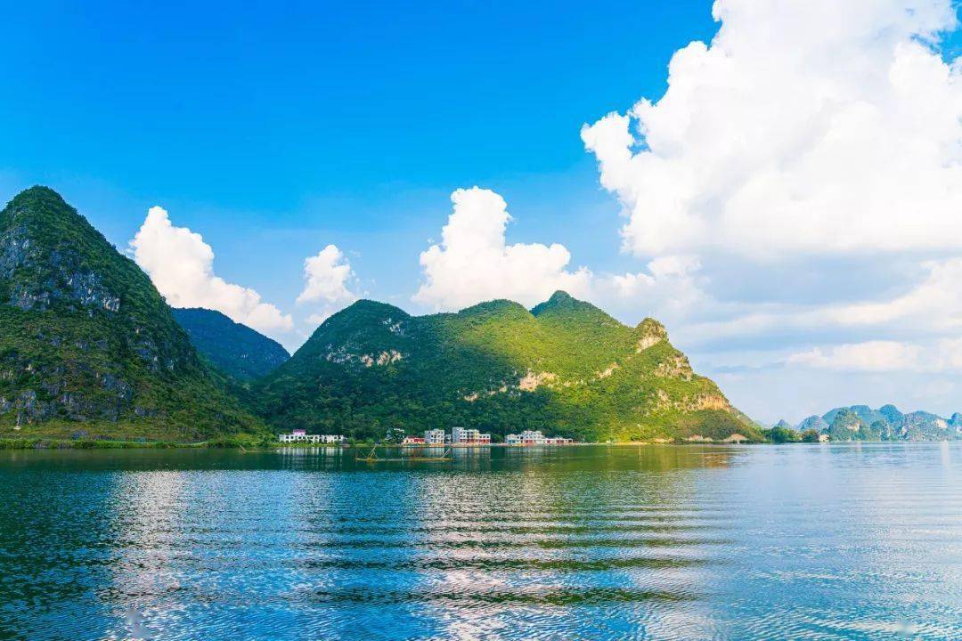 边陲小城啥意思 d63dcf00fe0e47ed90e3af7f89515043.jpeg