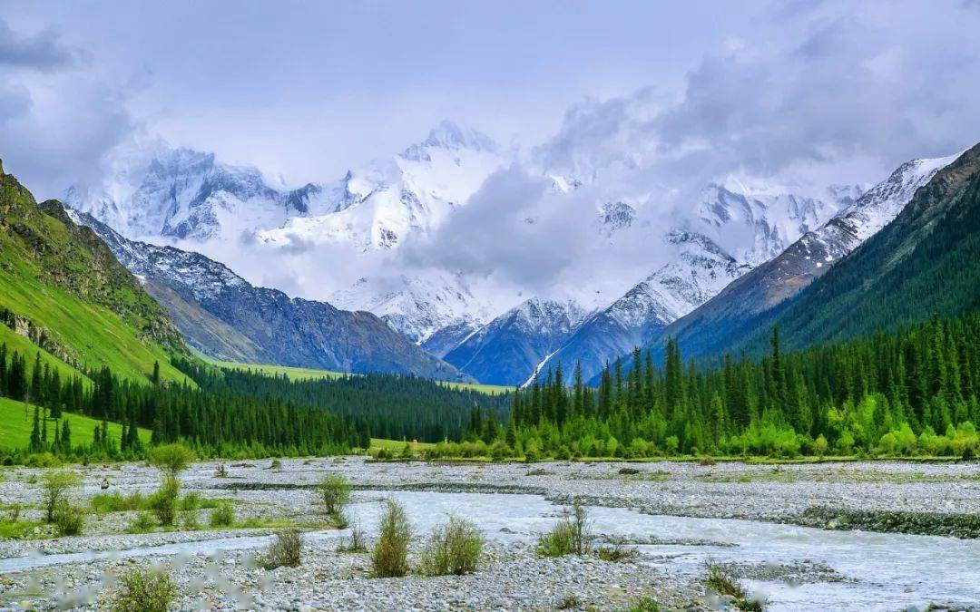 新疆最美的地方即将美如仙境一条路线串联全部美景