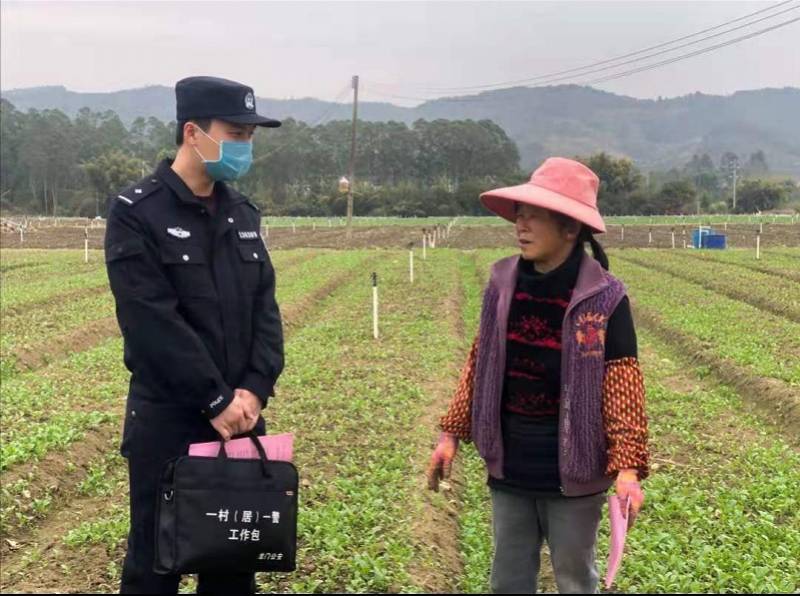 最美驻村民警肖晓鹏:俯身为群众排忧解难走进民心