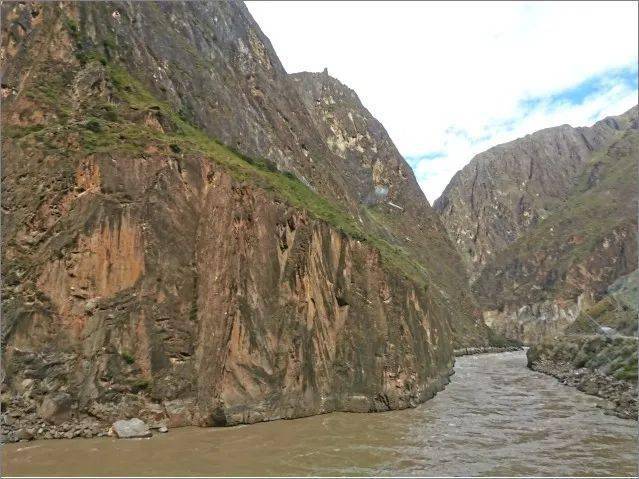 丙察察是什么意思啊 03ec72d0b9e54f5093fa312cc0254d51.jpeg