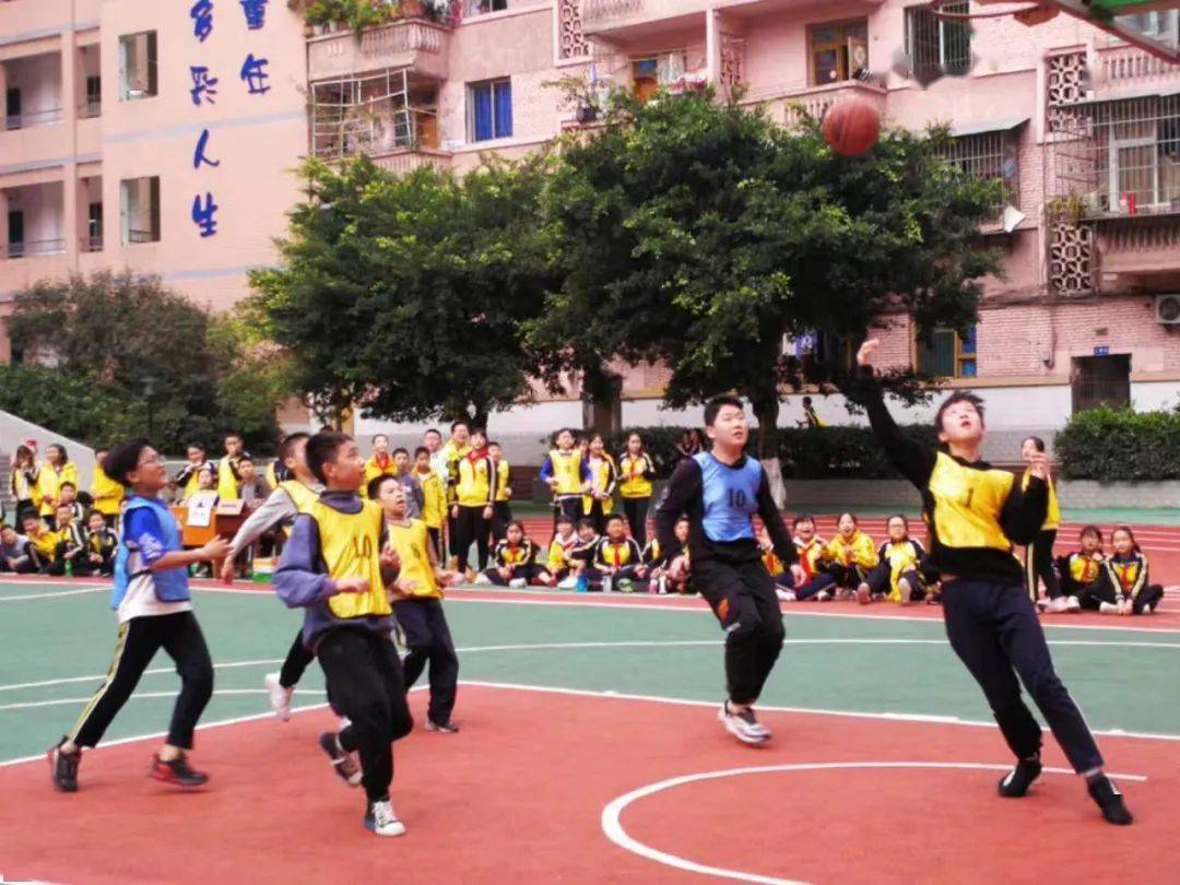 ‘爱体育’
班级篮球联赛 引爆校园魅力(图3) ‘爱体育’
班级篮球联赛 引爆校园魅力(图3)