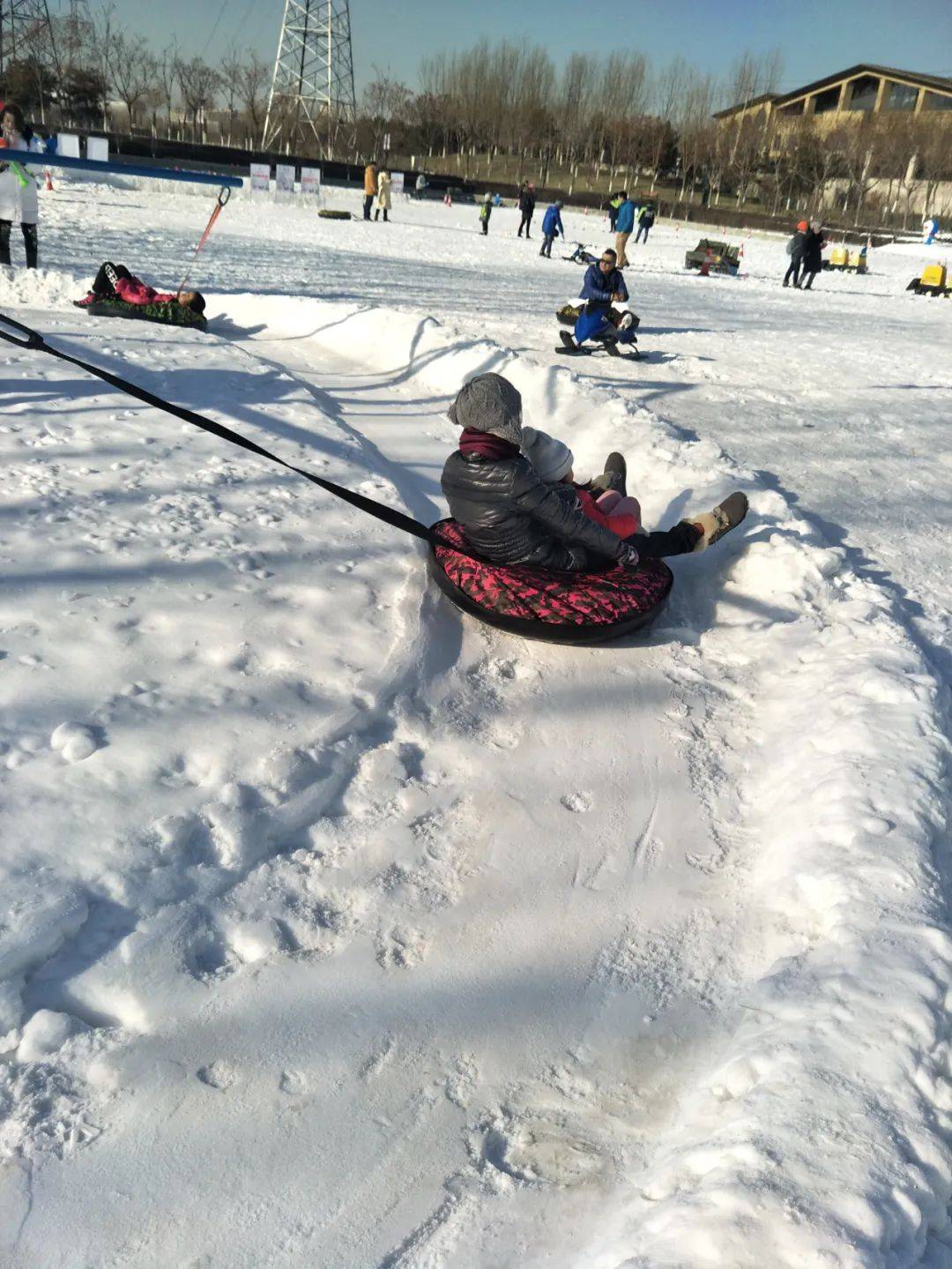 城市绿心公园首届冰雪嘉年华本周六开园!20000㎡超大雪场嗨翻天!