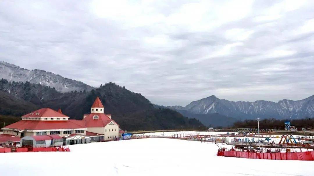 今年冬季 成都第9届森林文化旅游节暨西岭雪山第21届南国国际冰雪节