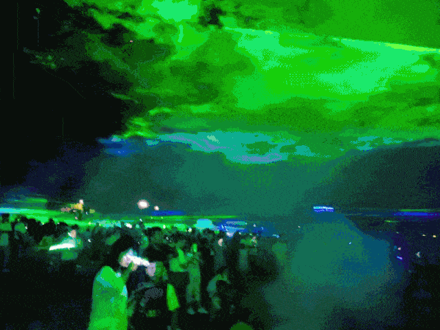 ▼ 【立刻抢购,限量5000张】 费用包含:成人门票一张,晚会荧光棒一条