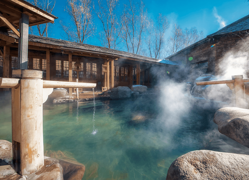 北京泡温泉的地方有哪些_日本泡温泉最好的地方_哪个温泉有陶瓷泡澡缸温泉
