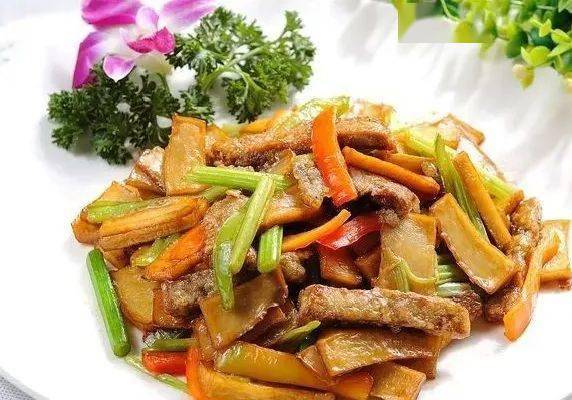 炒什么菜下面条 d6ae6a27292b4993b2ac5cffbbbd691d.jpeg