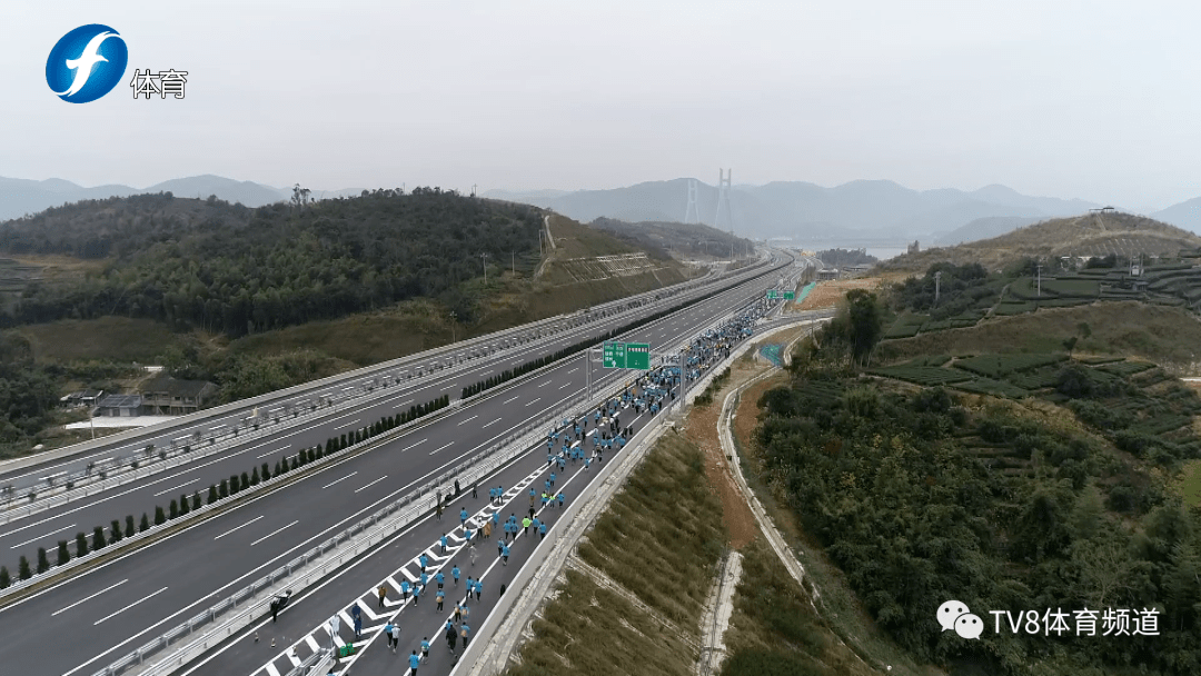 2020年福鼎环沙埕湾马拉松开跑创省内首个跨海高速马拉松赛