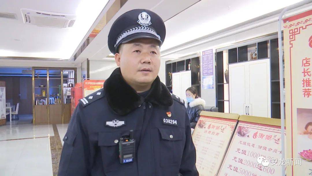 安龙县公安局开展维护辖区社会面安全稳定集中统一行动