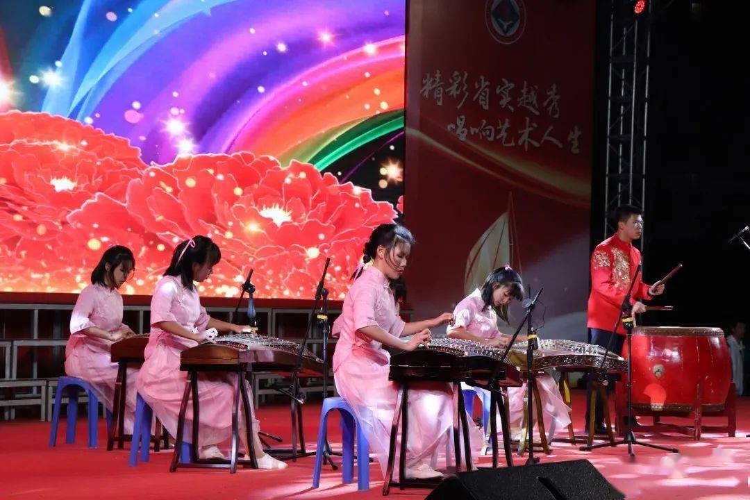 筚路蓝缕"鼠"不易,乘风破浪"牛"乾坤——省实越秀第三