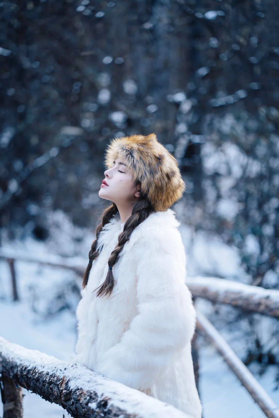 摄影教程|如何在雪地里拍出又美又仙的人像照