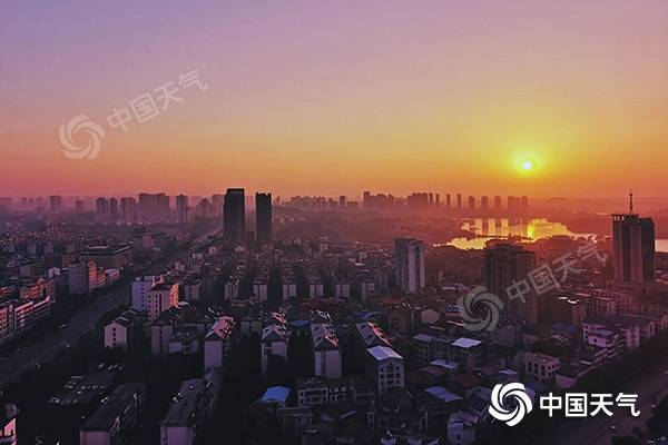 华北和其他地方烟霾严重，假期后空气频繁冷