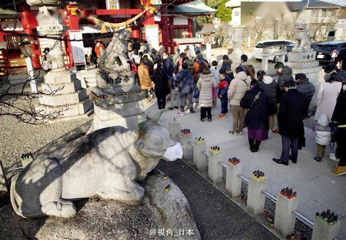 元旦日本大型神社参拜游客大幅减少 & 东京要求发布紧急事态宣言