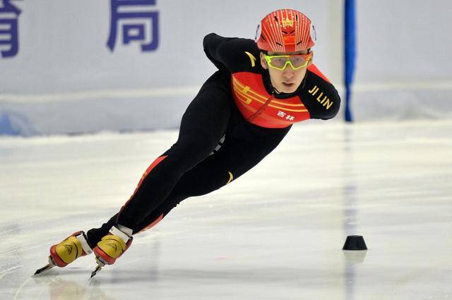 全国短道速滑冠军赛 武大靖夺男子1500米冠军_赛季