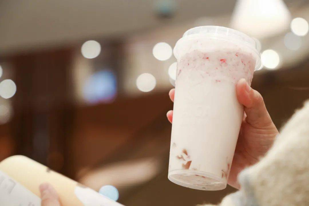 广州10 「草莓奶茶」大测评,内含品鉴指南_牛奶