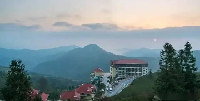 百色绝美小众度假胜地,有桂林的峰丛,还有万里云海_龙云山