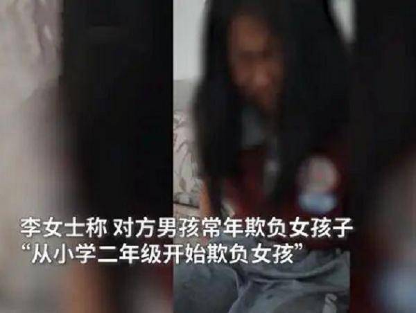 原创广东东莞,女生被跆拳道七段男生霸凌,致双腿受伤,现靠轮椅代步