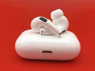 消息|外媒：苹果将会在春季发布AirPods Pro 2 和iPhone SE 3