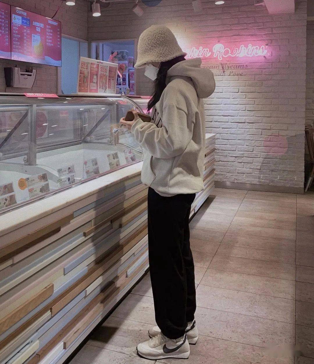 平底鞋才是冬日最不可或缺的鞋子