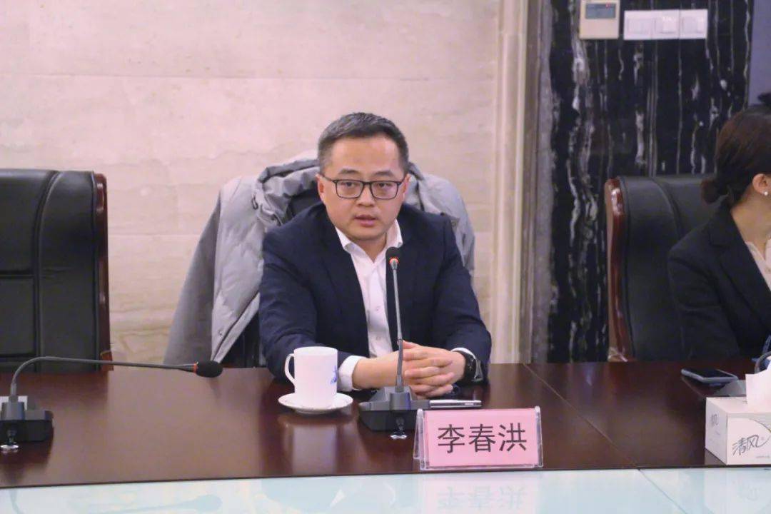 海虞镇党委副书记李春洪随后,海虞镇党委副书记李春洪从海虞镇的区位