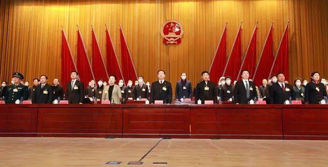 经济总量大幅跃升 人民生活_人民幸福生活图片(3)