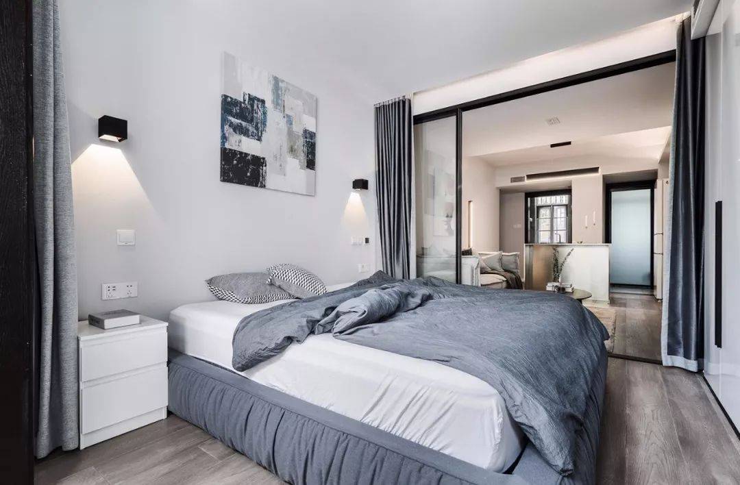 50平单身公寓现代简约风,现代利落的黑灰白搭配,让小家更优雅大气!