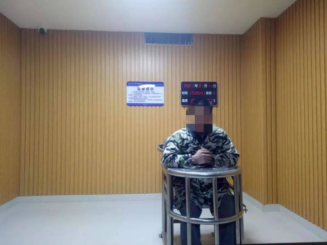 犯罪嫌疑人口供不一致_不明显的情侣头像真人