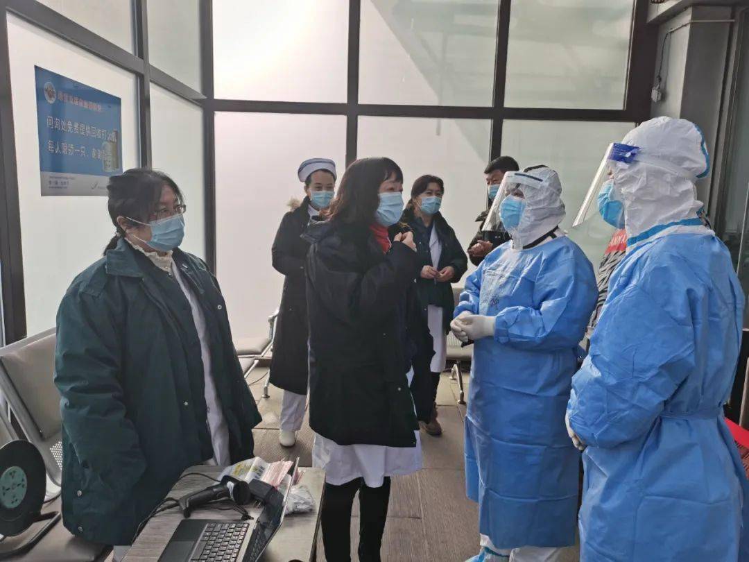 腾鳌人口情况_鞍山腾鳌机场平面图(2)