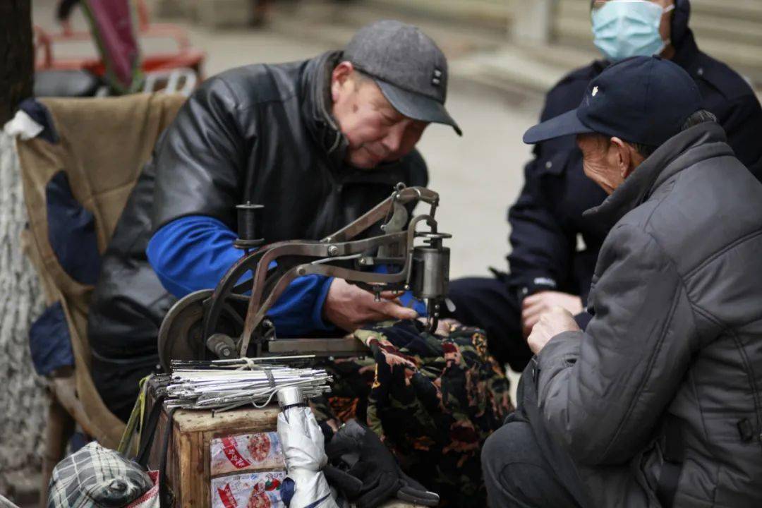 图说桃江桃江县城十字街补鞋摊