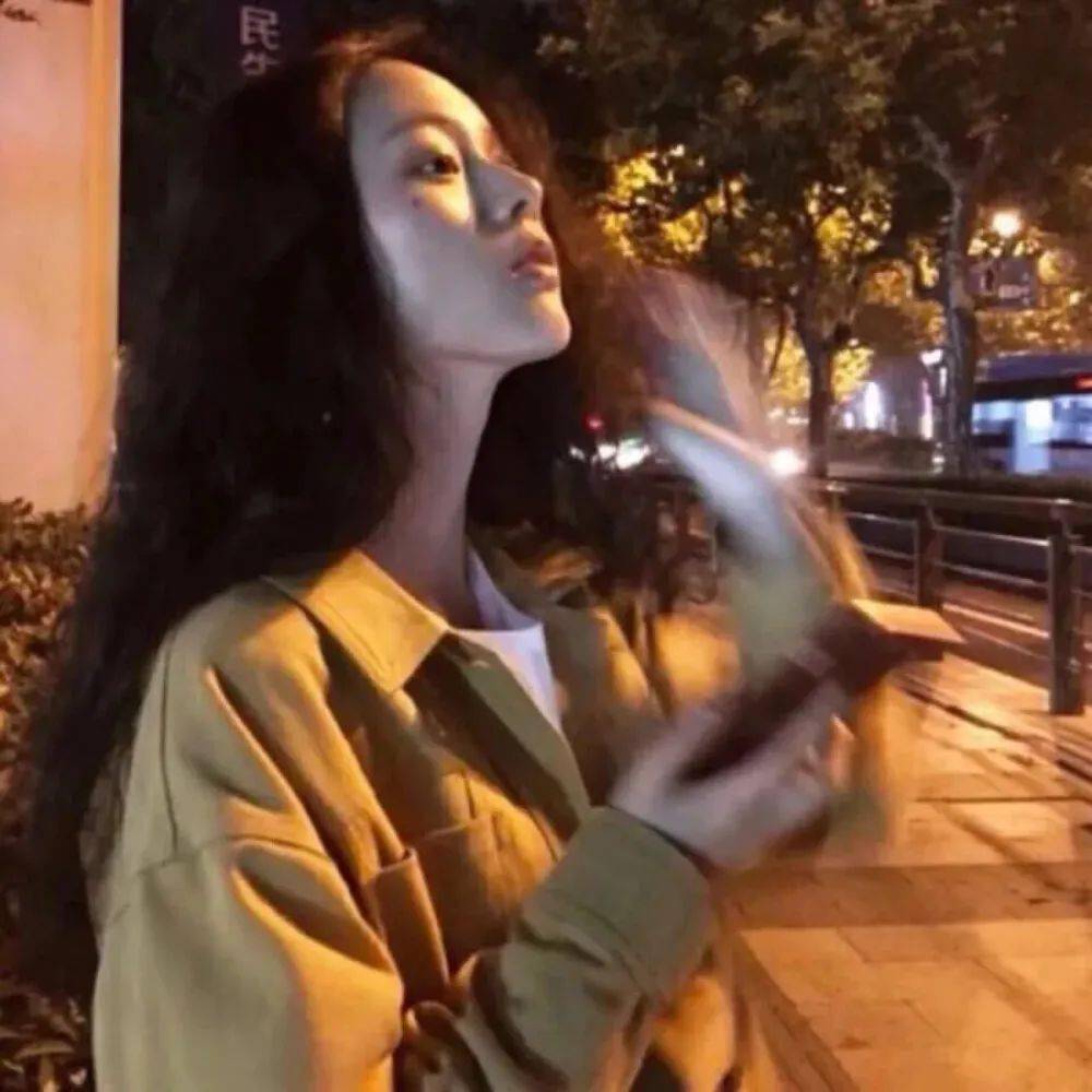 情头:男朋友比自己白是什么体验