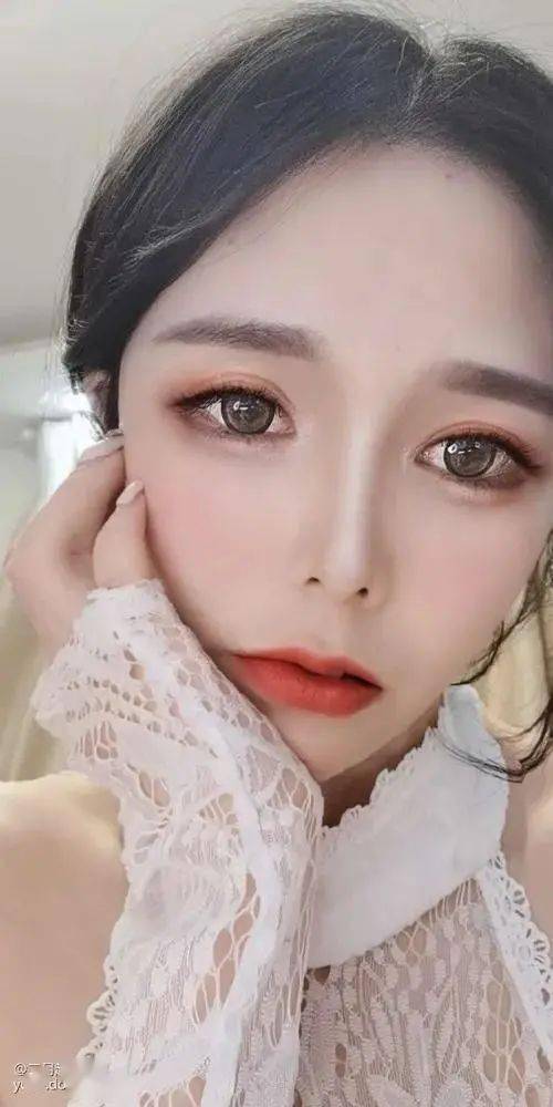 女主播线下露脸在翻车土豪当场自闭真容比乔碧萝还恐怖