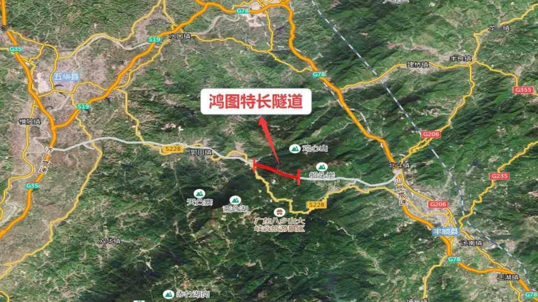 大丰华高速公路鸿图特长隧道双洞全线贯通