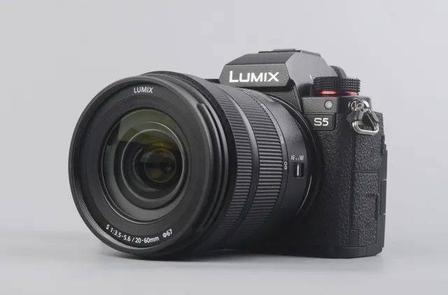 最佳相机 :松下lumix s5