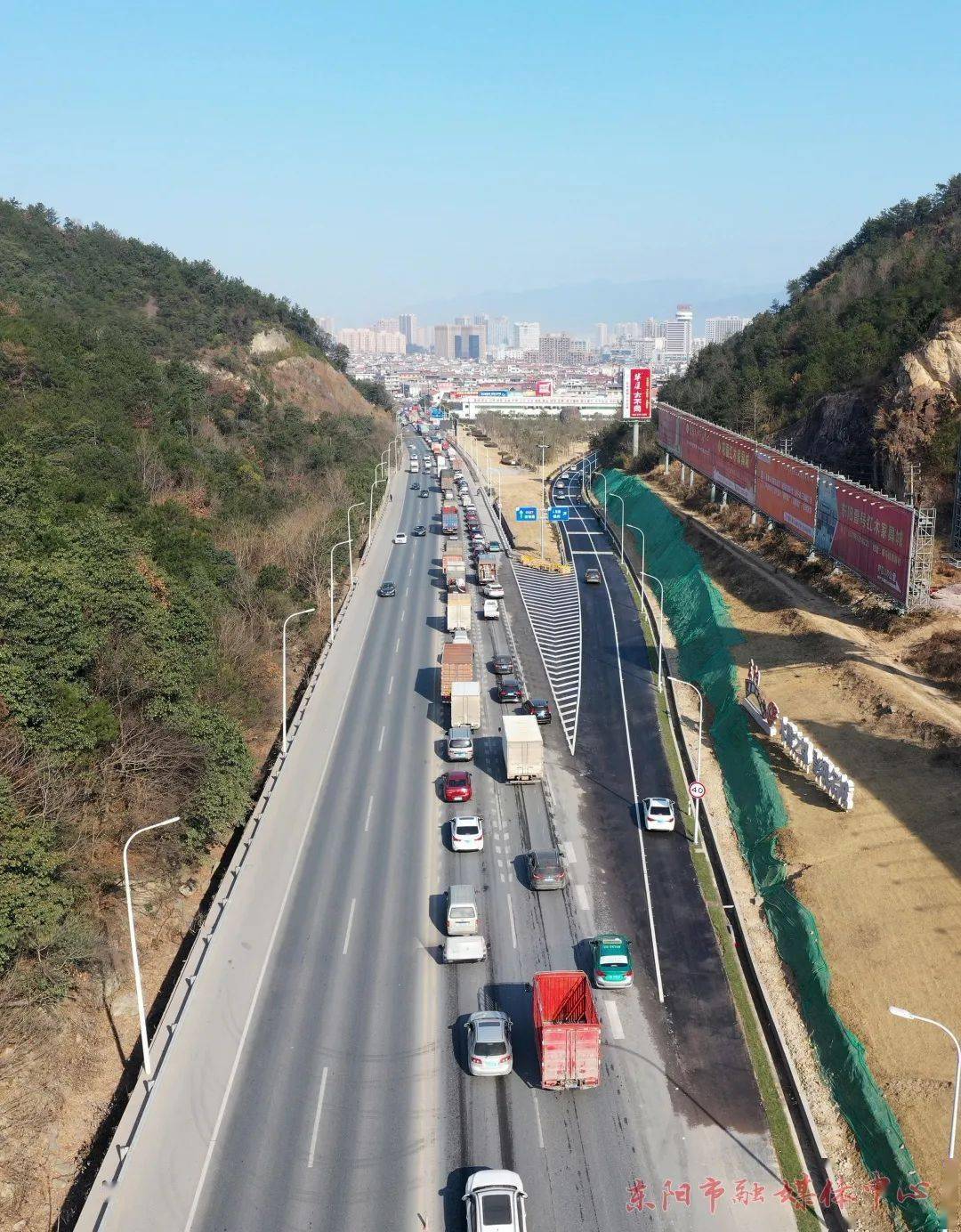 昨天!南午岭互通工程(e匝道)通车