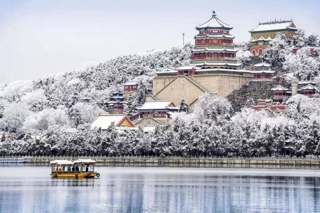 雪景里的中国古建筑