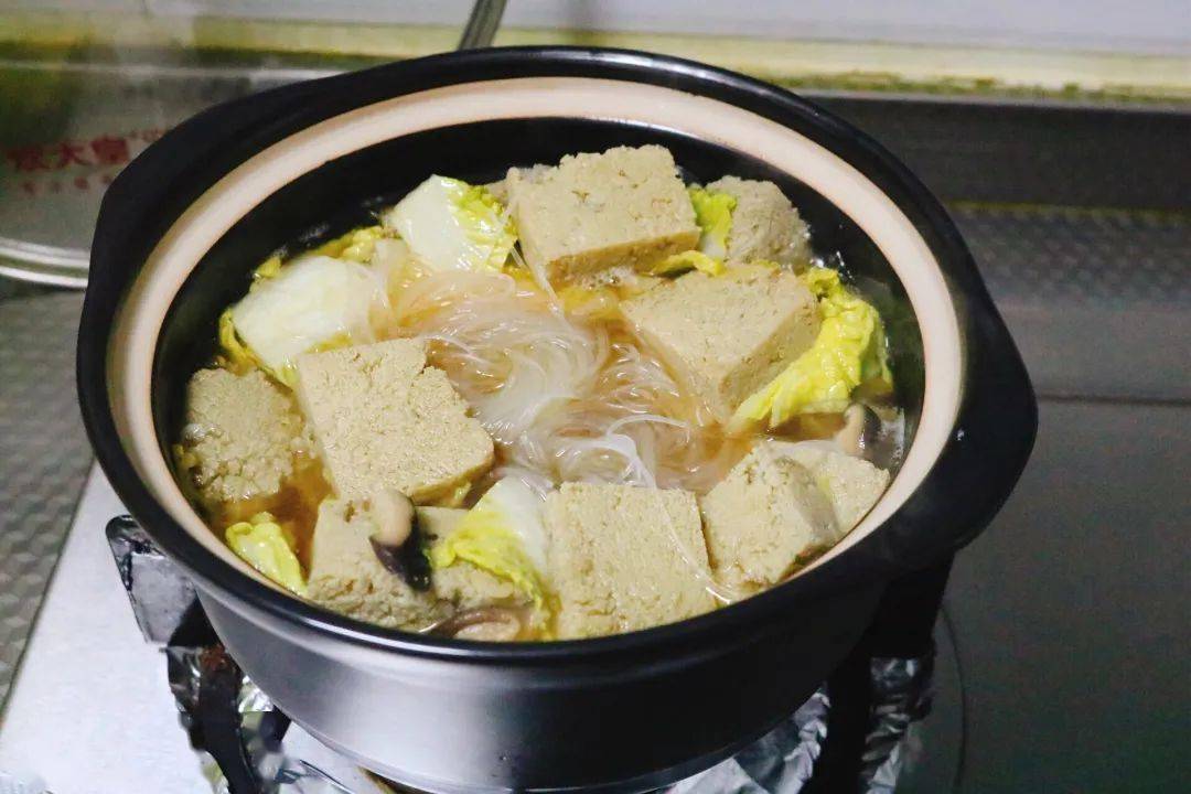 素食养生 | 冻豆腐能烹制的美食,口感丰富有层次!热乎